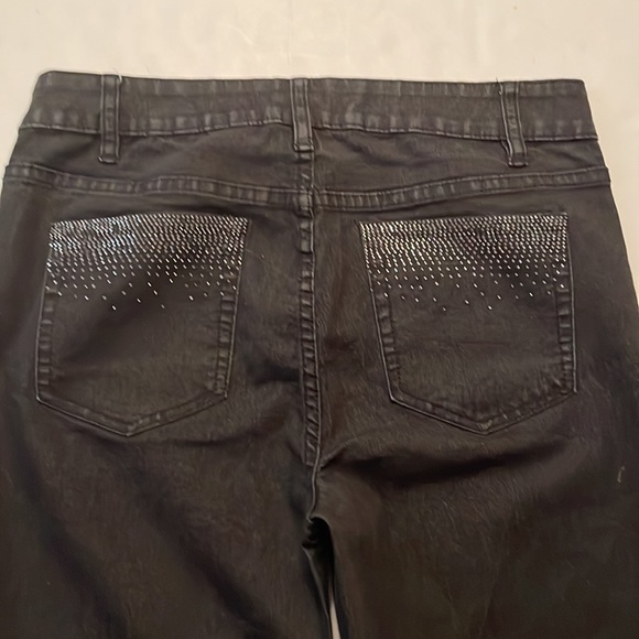 Cache black jeggings jeans, size 6. Zipped ankles, , rhinestones back pockets. - Picture 4 of 16